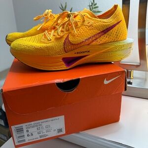 Women Nike ZOOMX VAPORFLY NEXT% 3